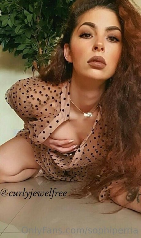 sophiperria exklusive nackte bild