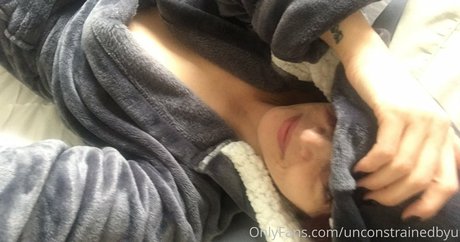 unconstrainedbyu nackten foto