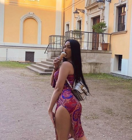 Emilia Szymanska heiße nacktheit bilder