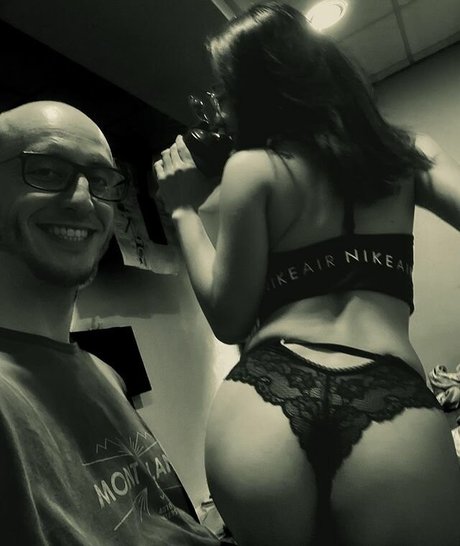 Sharon Wei xxx sexy archiv