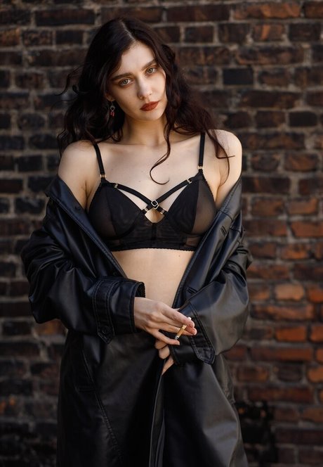 ufoksun nackt kunst galerien