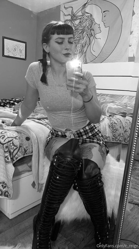 c reign kunst nackt foto