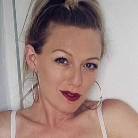 Polly Kendall heiße xxx galerien