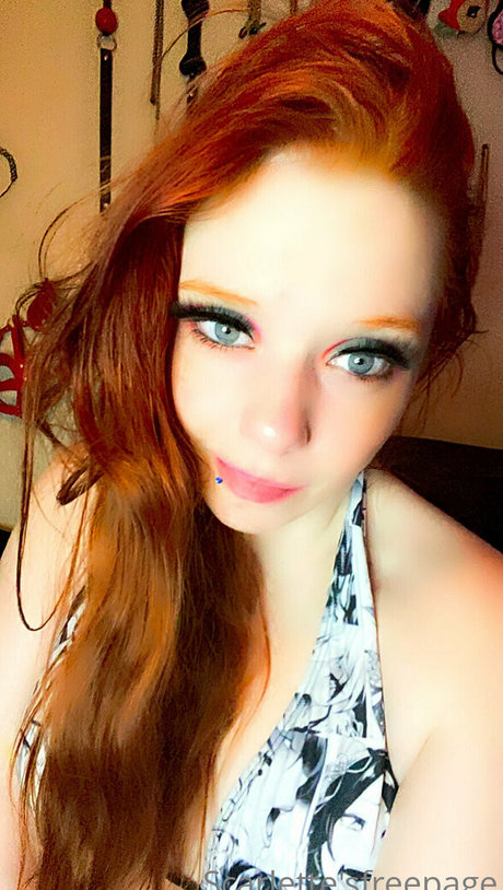 scarlettesfreepage heiße nackt galerie