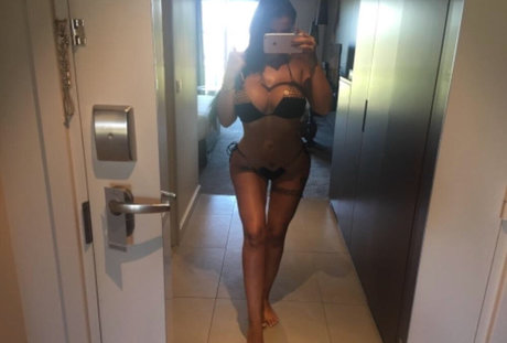 Kahina heiße akt fotos