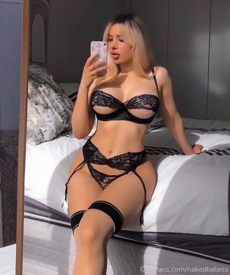 Nakedbabess hübsche pornographische bilder