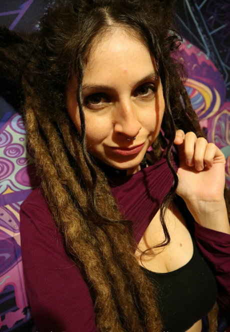 queenlioness420 model hd bild