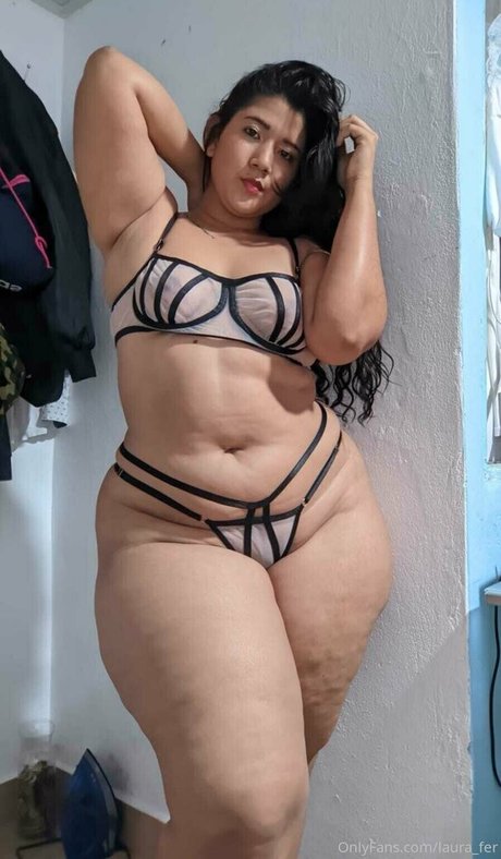 laura fer top exklusive foto