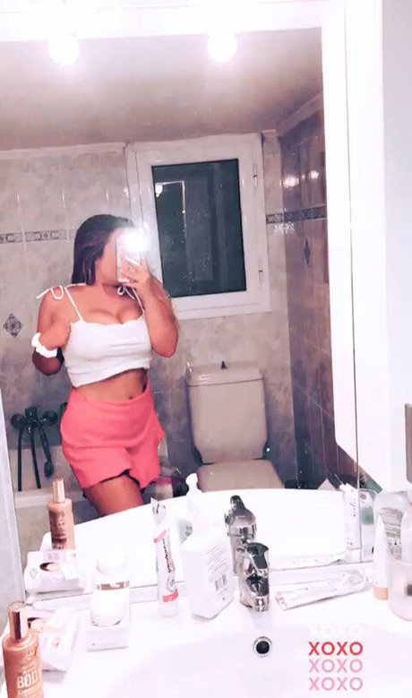 Tatiana Gianacopoulos porno perfekte foto