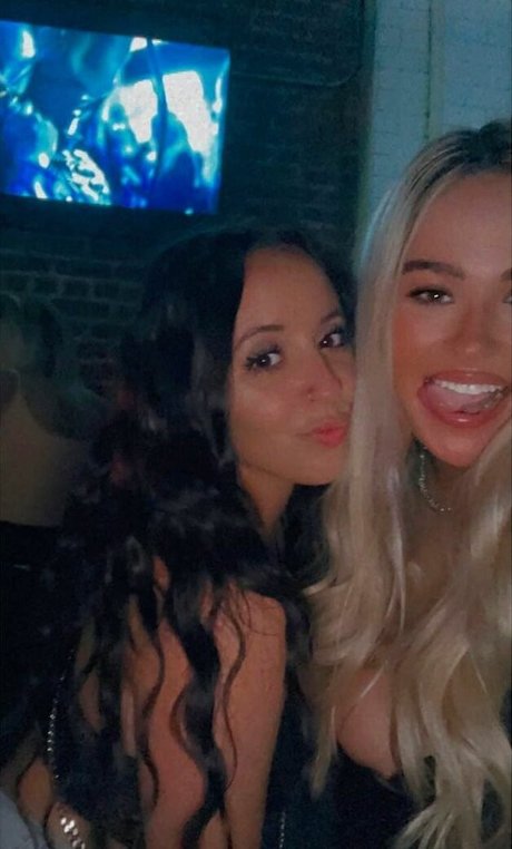 Tatiana Gianacopoulos top perfekte fotos