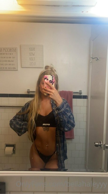bellahaleyyy nackt schöne archiv