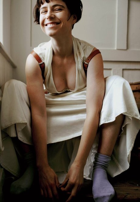 Jessie Buckley nackt top archiv