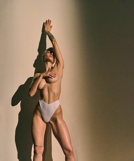 _vialentina_ erwachsene erotische foto