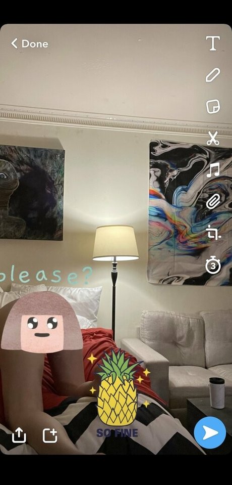 mackenziestith nackt top archiv