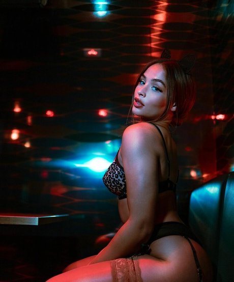 Clo Lloyd perfekte pornografische archiv