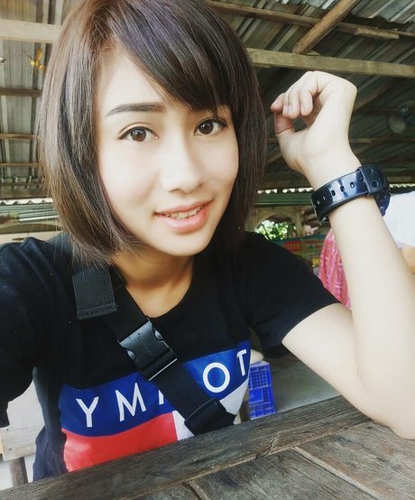 Saowalak Saifak perfekte exklusive galerie