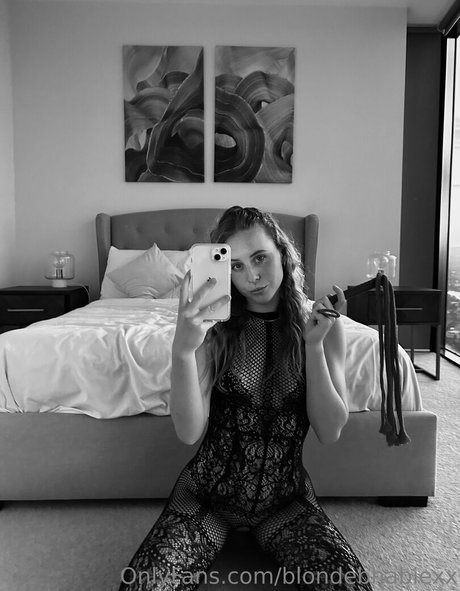 blondebhabiexx exklusive xxx fotos