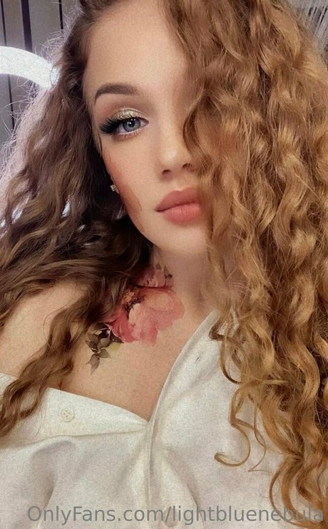 lightbluenebula heiße hübsche bilder