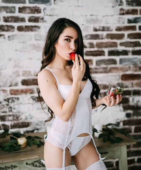 Kylie D sexy nackten galerien