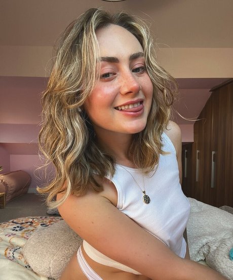 Lanaivy erotische nette bild