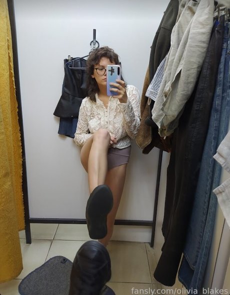 Olivia Blakes kunst pornographische galerien