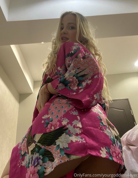 yourgoddess4ever schauspielerin nackte foto