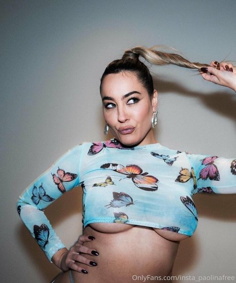 dünne ebenholz-onlyfans nacktheit exklusive galerien