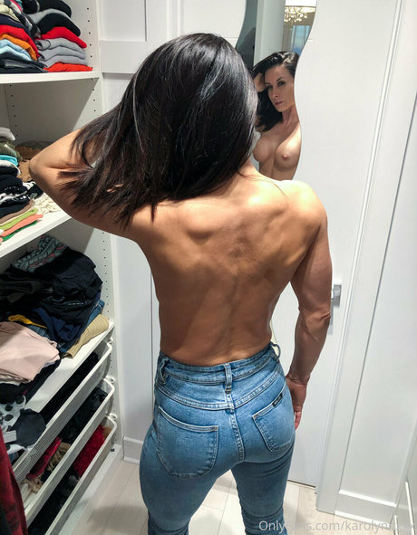 Karolynn D kunst nackten archiv