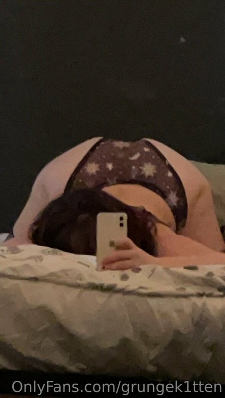 grungek1tten model hübsche foto