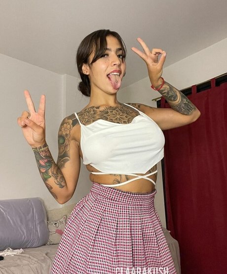 Clara Kush porno fotos