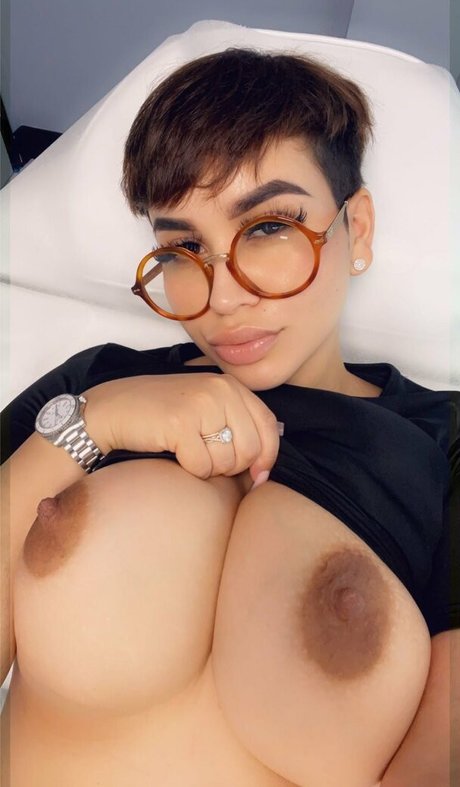 Steph Murves nackt pornografische bild