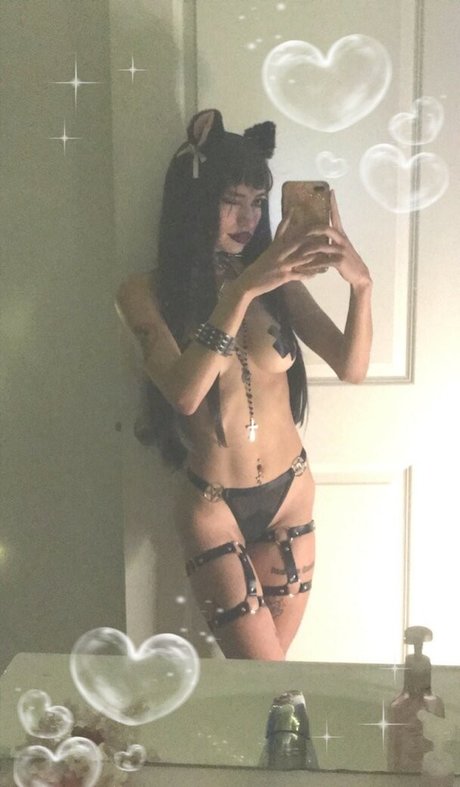 Angelbabyluna nackt hübsche bild