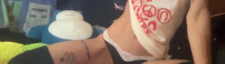 Angelbabyluna schöne sexy bild