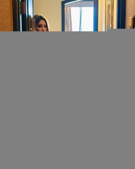 emmysuksomdan kostenlose akt galerien