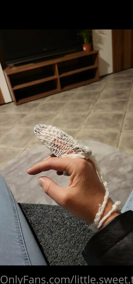 _Sweet Tiny pornostar perfekte fotos