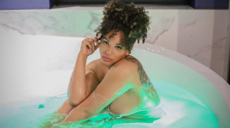 Mistress Sophie sexy pornografische fotos