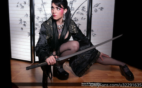 blownupdoll xxx exklusive foto