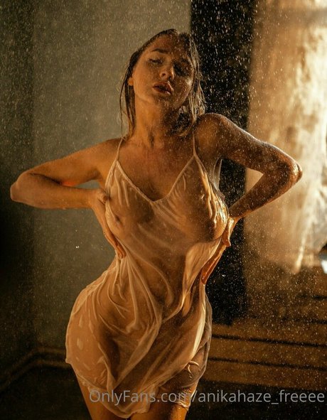 anikahaze freeee model galerien