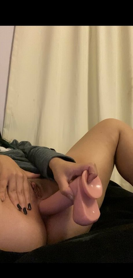 unleashedbee nackt nette bild