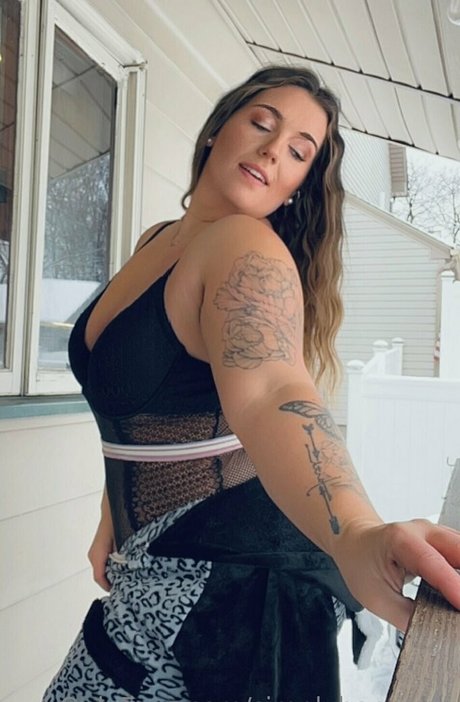mollige teen-onlyfans erotische nackte bilder