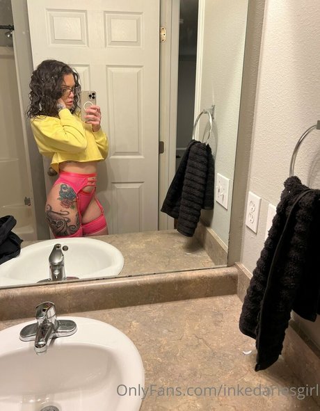 inkedariesgirl nackt kunst bilder