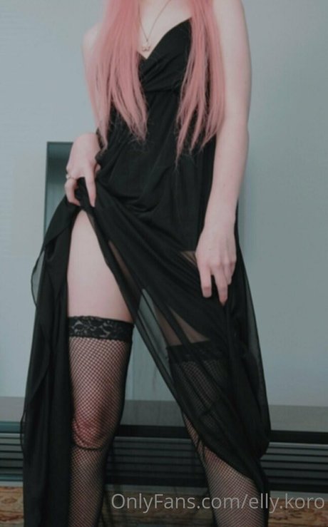 elly koro nackt top foto