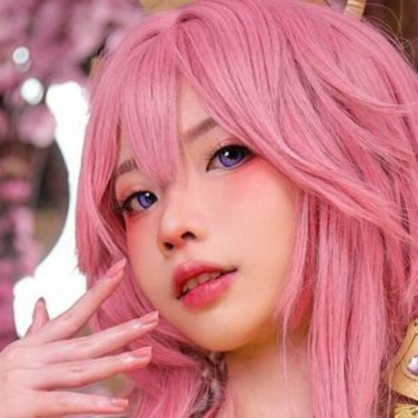 Strawie nackt akt galerien