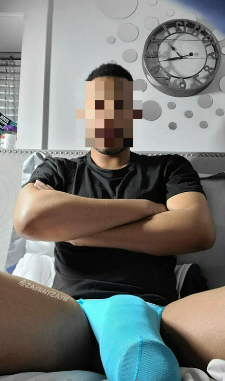 zaynnyzayn model porno foto