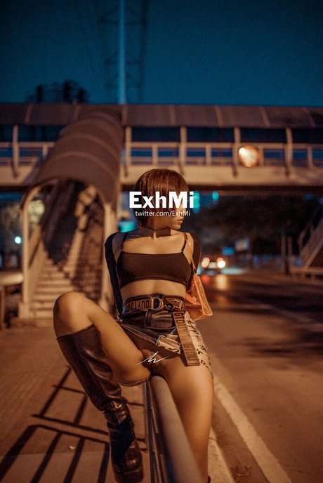 ExhMi model schöne foto