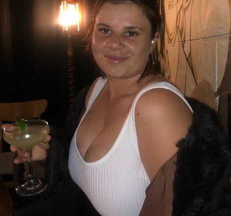 Mirra R heiße exklusive galerien