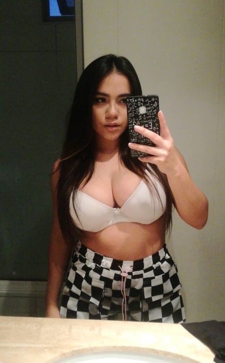 Toomuchtumbao sexy nackt galerien