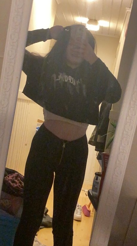 elidaav schöne erwachsene bild