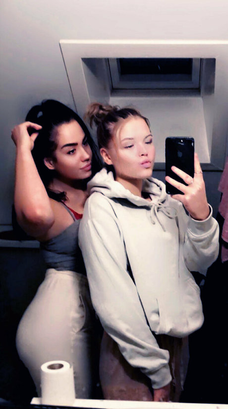 elidaav erotische freie fotos