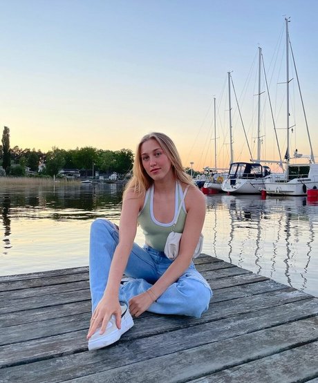 Juliette Bossu porno top archiv